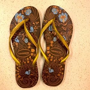 Havaiana slim flip flop sandals